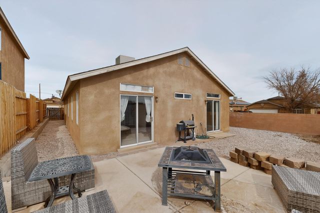 6000 Celestial Avenue NW, Albuquerque, NM 87114