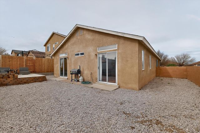 6000 Celestial Avenue NW, Albuquerque, NM 87114