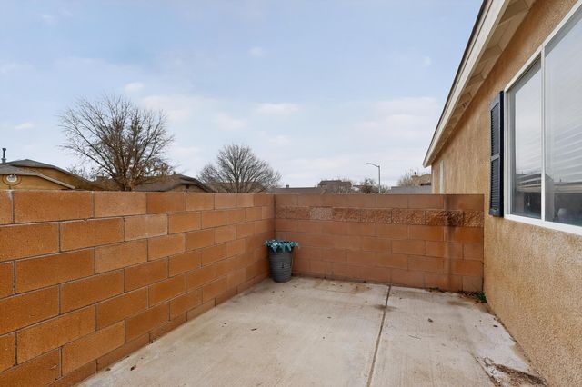 6000 Celestial Avenue NW, Albuquerque, NM 87114