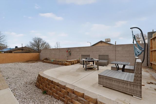 6000 Celestial Avenue NW, Albuquerque, NM 87114