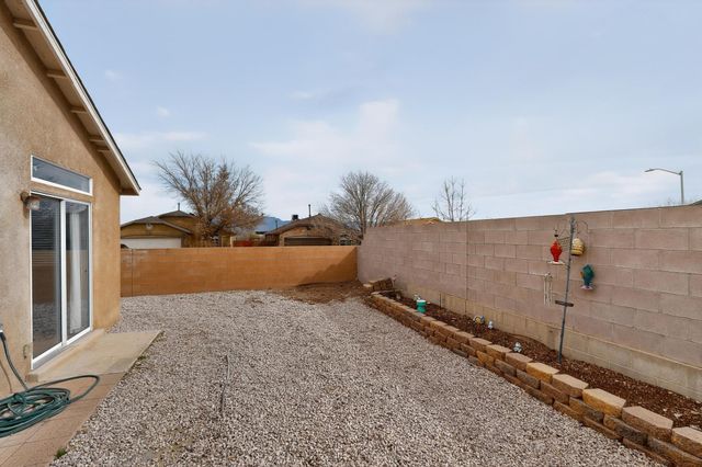6000 Celestial Avenue NW, Albuquerque, NM 87114