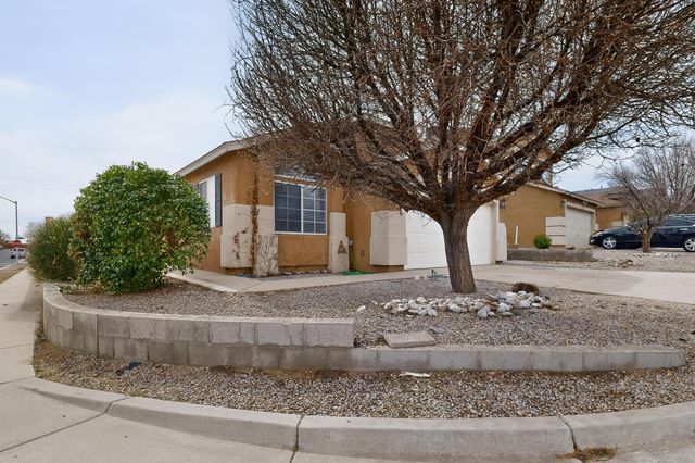 6000 Celestial Avenue NW, Albuquerque, NM 87114
