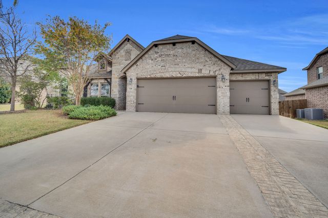 618 Lonesome Dove Drive, Midlothian, TX 76065