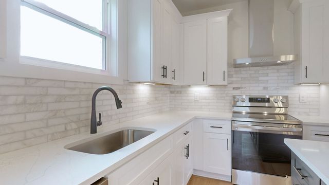 274 38th Ave, N, Nashville, TN 37209