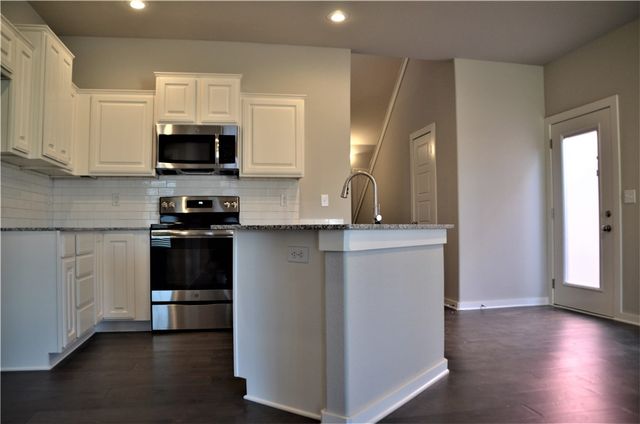 3912 SW Peachwood Drive, Bentonville, AR 72713