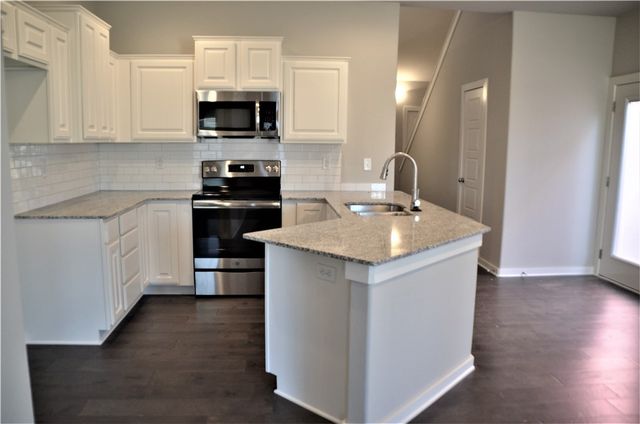 3912 SW Peachwood Drive, Bentonville, AR 72713