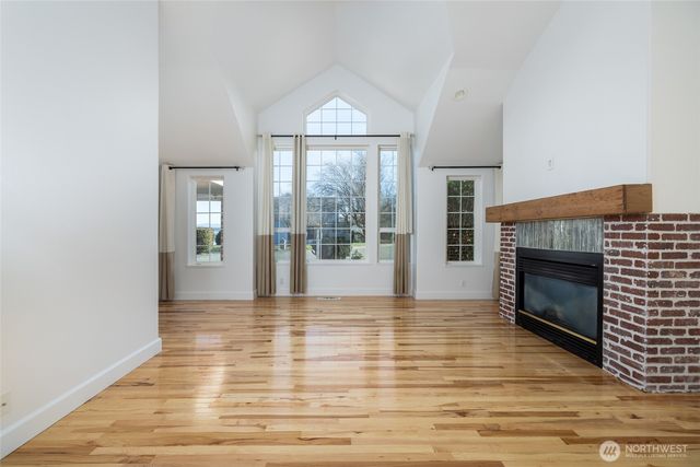 2419 SW Capital Drive, Oak Harbor, WA 98277