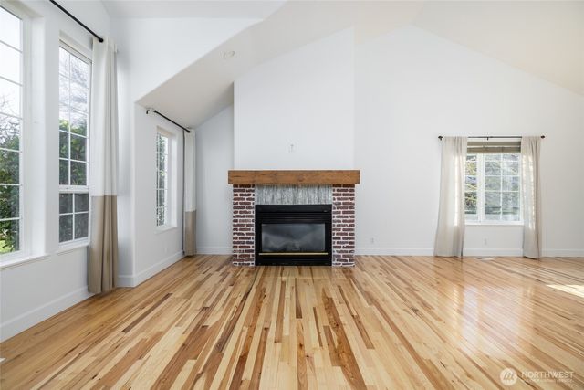 2419 SW Capital Drive, Oak Harbor, WA 98277