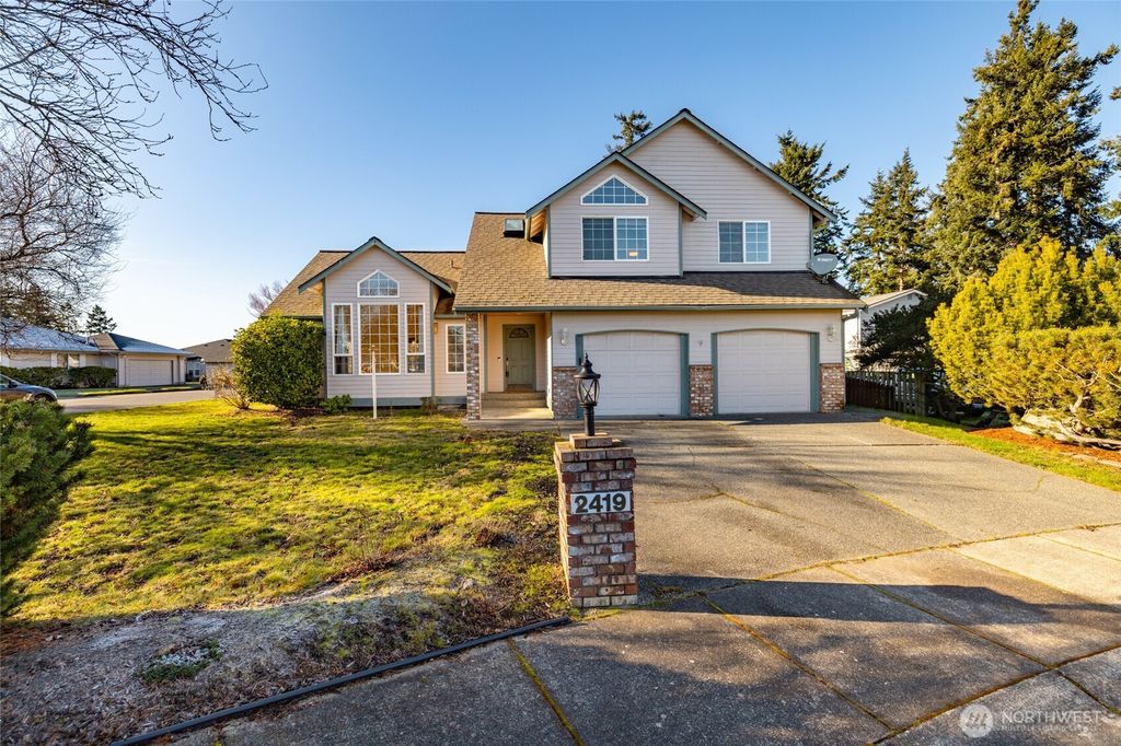2419 SW Capital Drive, Oak Harbor, WA 98277