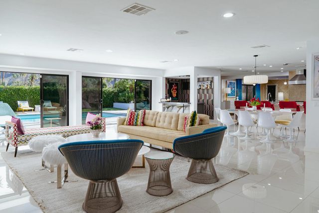 2444 S Calle Palo Fierro, Palm Springs, CA 92264