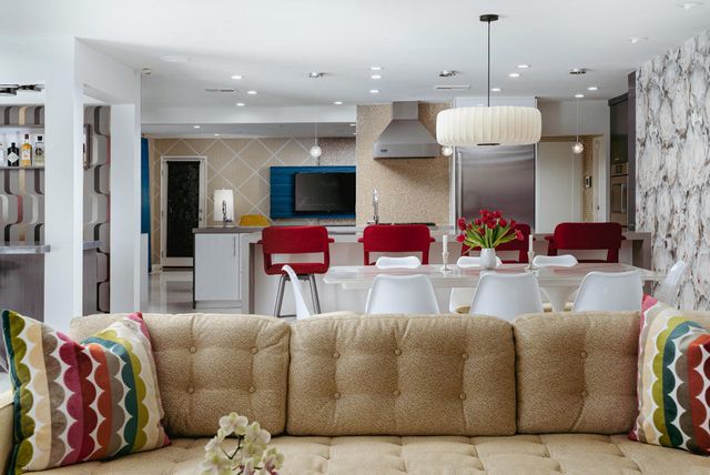 2444 S Calle Palo Fierro, Palm Springs, CA 92264