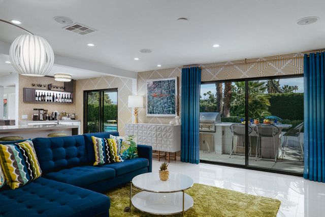 2444 S Calle Palo Fierro, Palm Springs, CA 92264