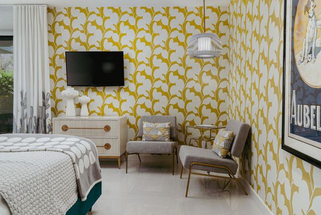 2444 S Calle Palo Fierro, Palm Springs, CA 92264