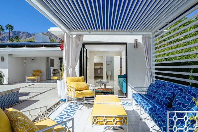 2444 S Calle Palo Fierro, Palm Springs, CA 92264