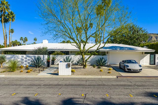 2444 S Calle Palo Fierro, Palm Springs, CA 92264