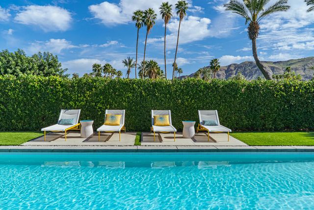 2444 S Calle Palo Fierro, Palm Springs, CA 92264