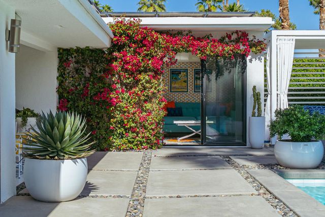 2444 S Calle Palo Fierro, Palm Springs, CA 92264