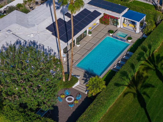 2444 S Calle Palo Fierro, Palm Springs, CA 92264