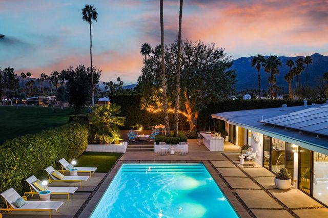 2444 S Calle Palo Fierro, Palm Springs, CA 92264