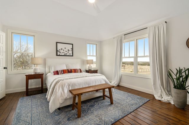 833 Mcclendon Walker Road, Aledo, TX 76008