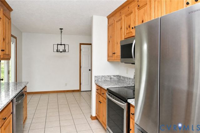3811 West St, Chester, VA 23831