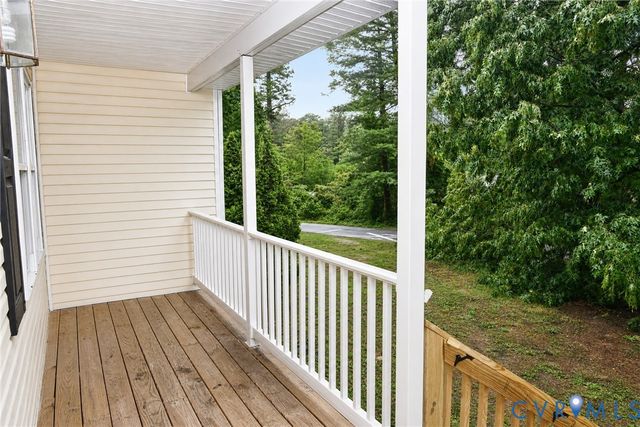 3811 West St, Chester, VA 23831