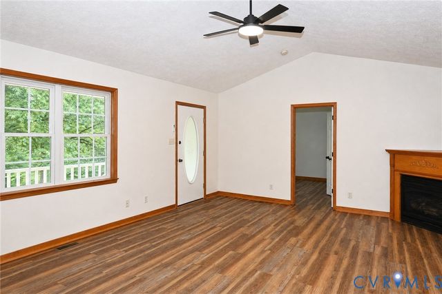 3811 West St, Chester, VA 23831