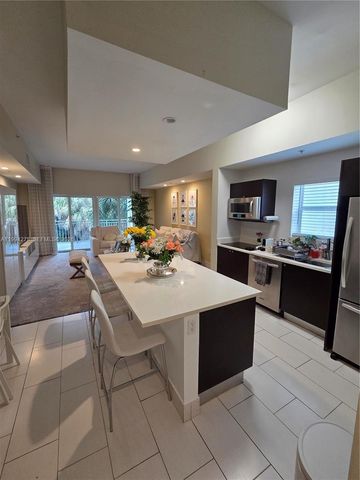 5300 NW 87th Ave 416, Doral, FL 33178