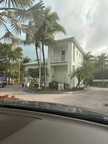 5300 NW 87th Ave 416, Doral, FL 33178