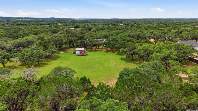 30592 Oakview Rd, Bulverde, TX 78163