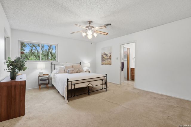 30592 Oakview Rd, Bulverde, TX 78163
