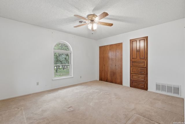 30592 Oakview Rd, Bulverde, TX 78163