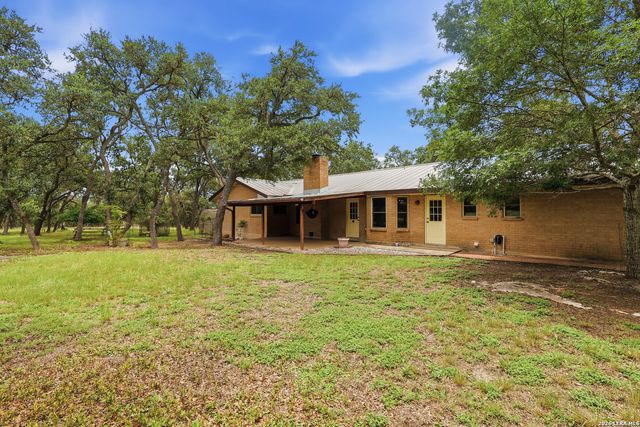 30592 Oakview Rd, Bulverde, TX 78163