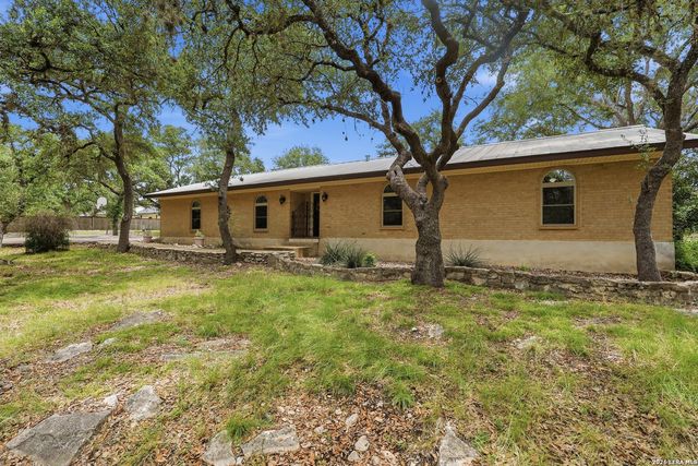 30592 Oakview Rd, Bulverde, TX 78163