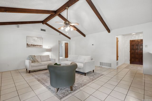 30592 Oakview Rd, Bulverde, TX 78163