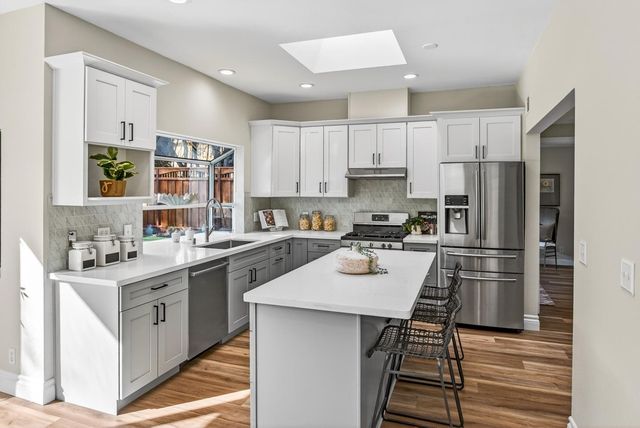 1861 Montecito Avenue, Mountain View, CA 94043