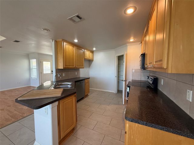 3209 Mac Arthur Ave A, Lago Vista, TX 78645