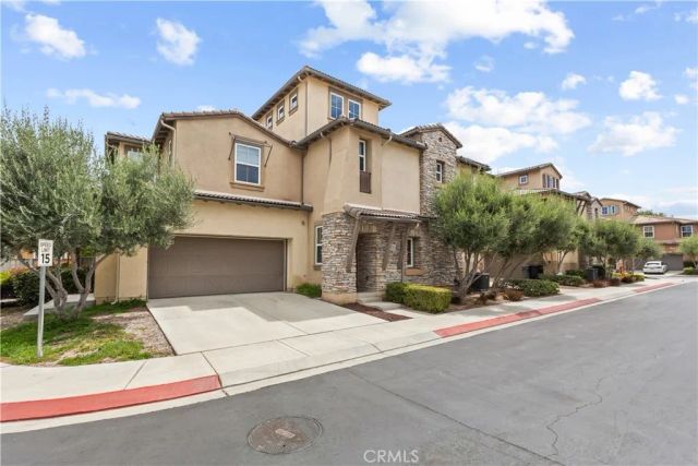 31031 Strawberry Tree Lane, Temecula, CA 92592