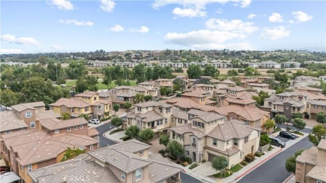 31031 Strawberry Tree Lane, Temecula, CA 92592