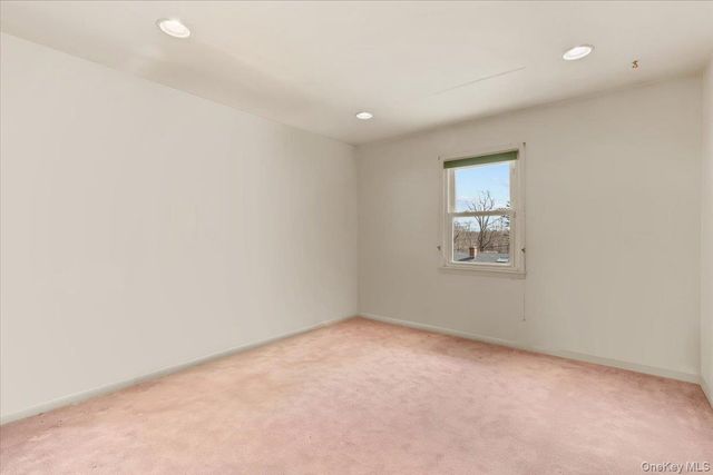 7 Greystone Circle, Bronxville, NY 10708