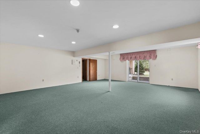 7 Greystone Circle, Bronxville, NY 10708