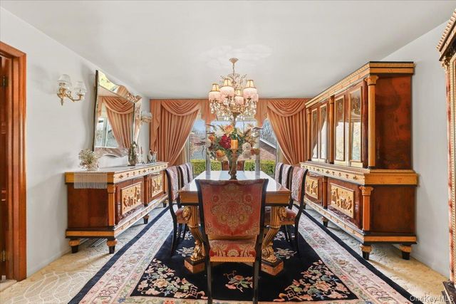 7 Greystone Circle, Bronxville, NY 10708