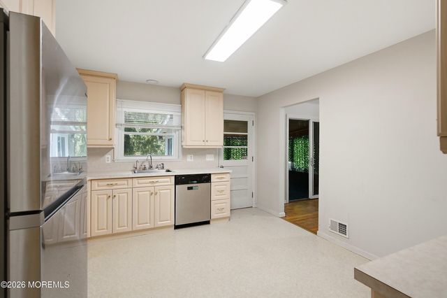 525 Goetz Lane, Jackson, NJ 08527