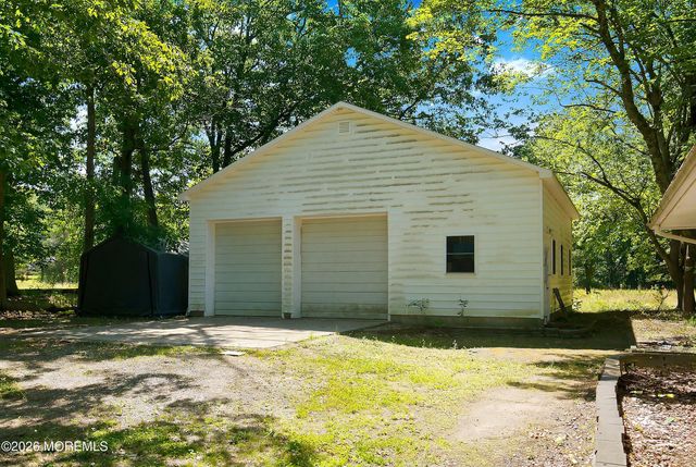 525 Goetz Lane, Jackson, NJ 08527