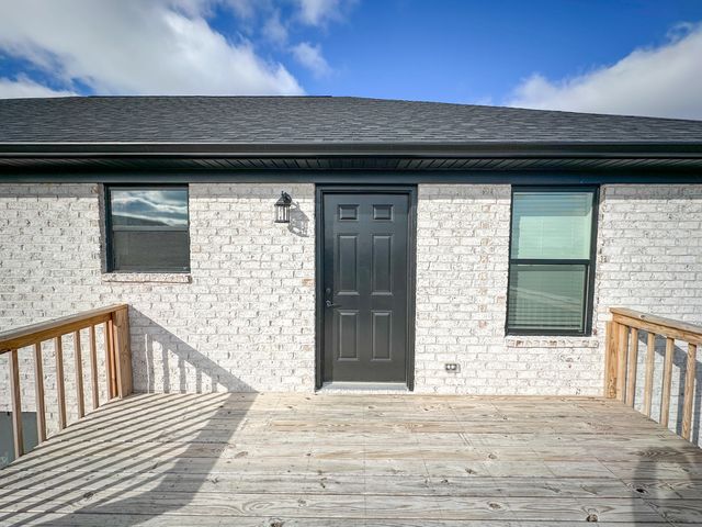 46 Caden Lane, London, KY 40744