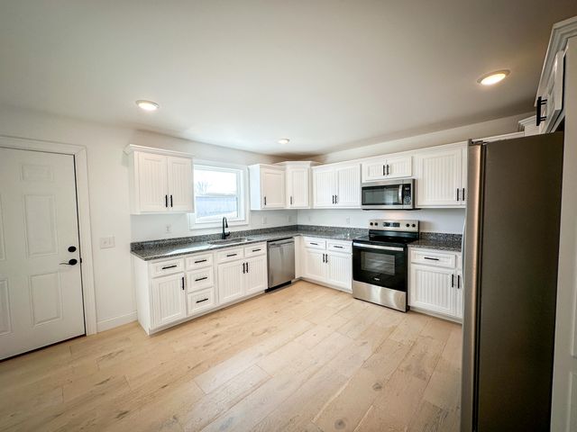46 Caden Lane, London, KY 40744