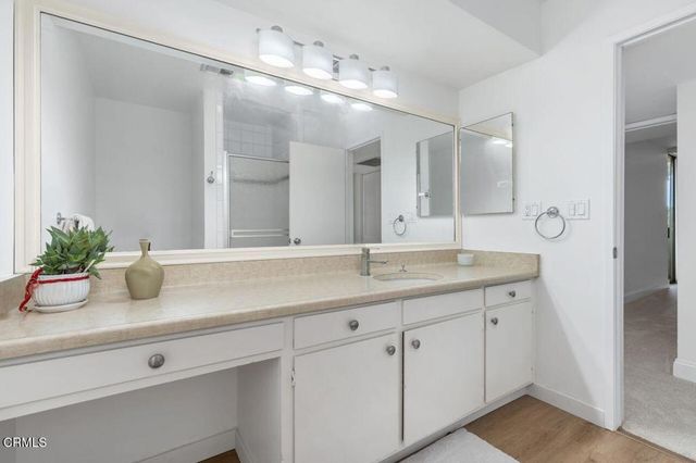 5411 Tyrone Avenue 202, Sherman Oaks, CA 91401