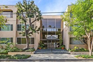 5411 Tyrone Avenue 202, Sherman Oaks, CA 91401