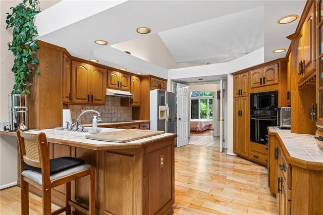 1226 Stafford Crescent, Webster, NY 14580