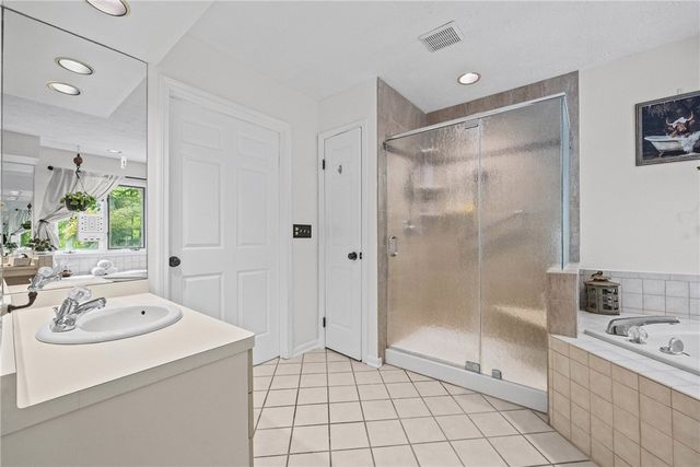 1226 Stafford Crescent, Webster, NY 14580
